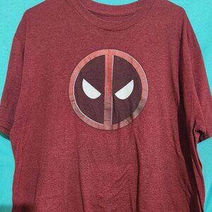 Red Marvel Deadpool T-shirt, Size XL